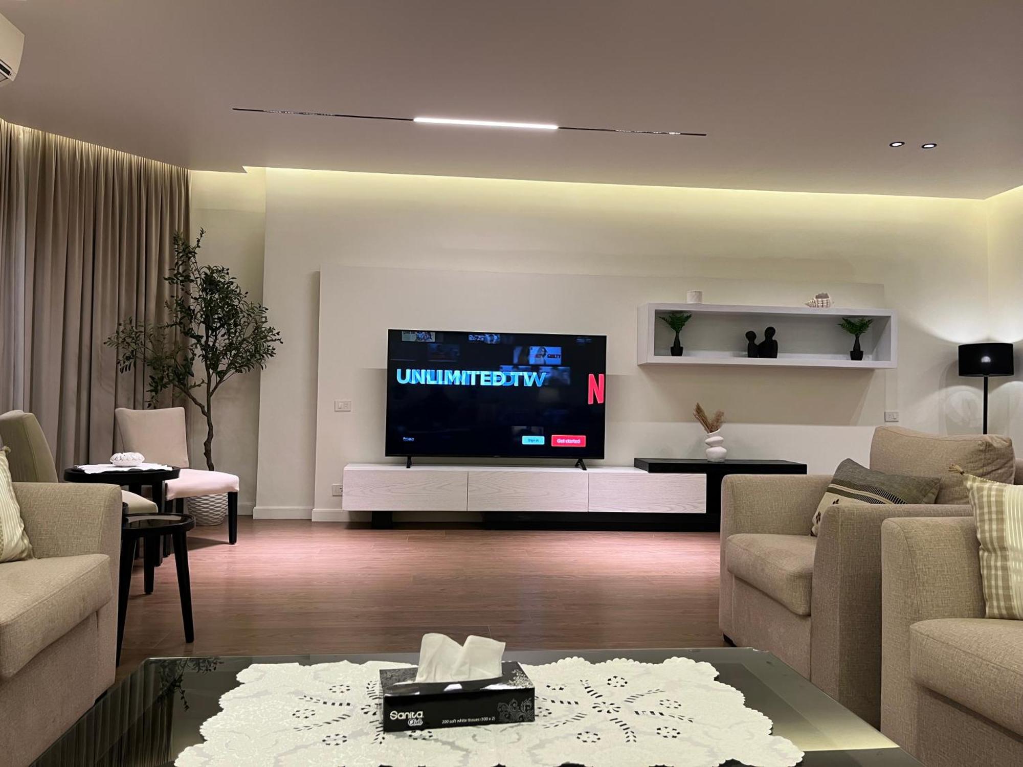 Luxury 3bd In Mohandseen * Cairo