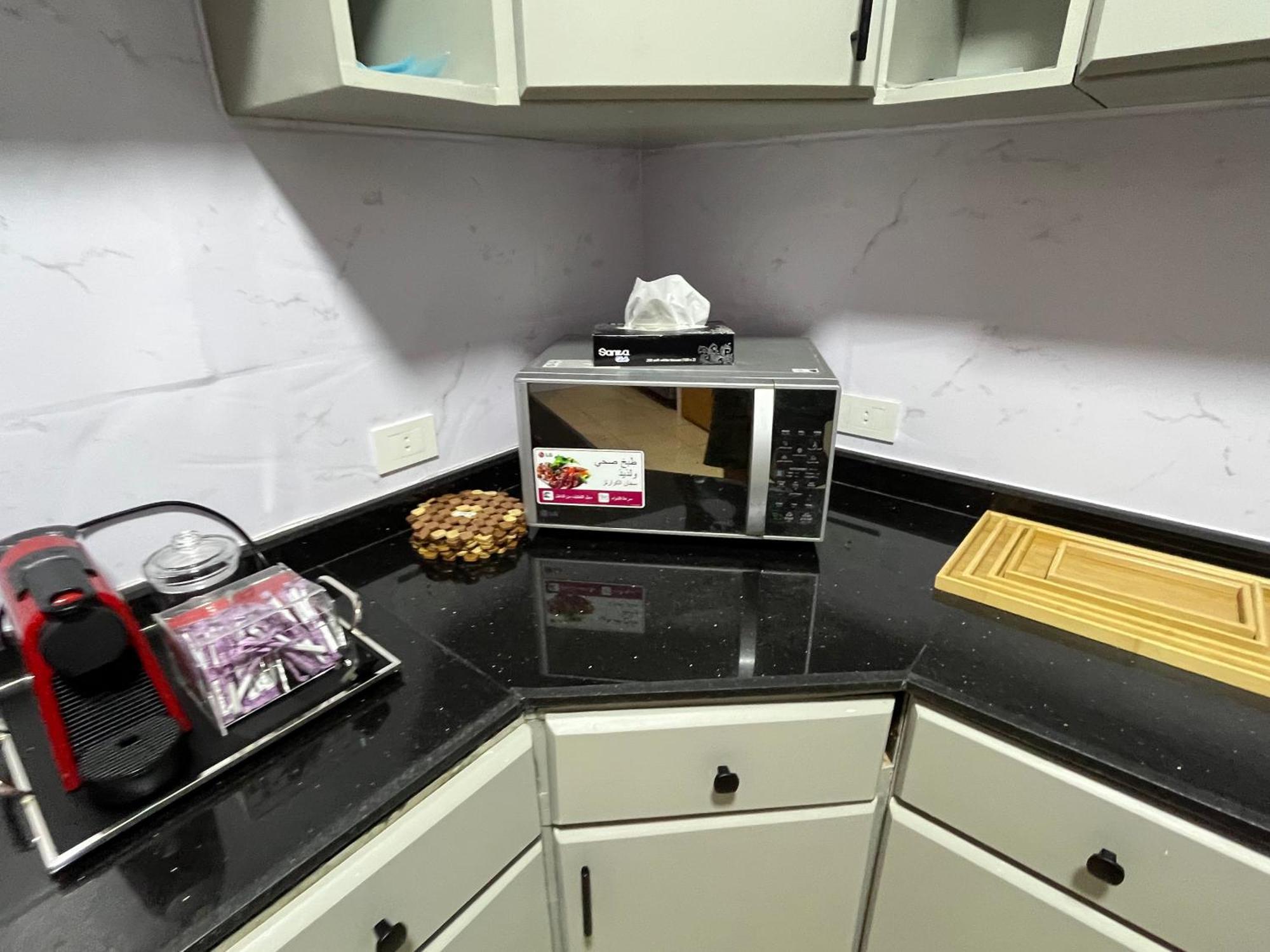 Luxury 3bd In Mohandseen Cairo