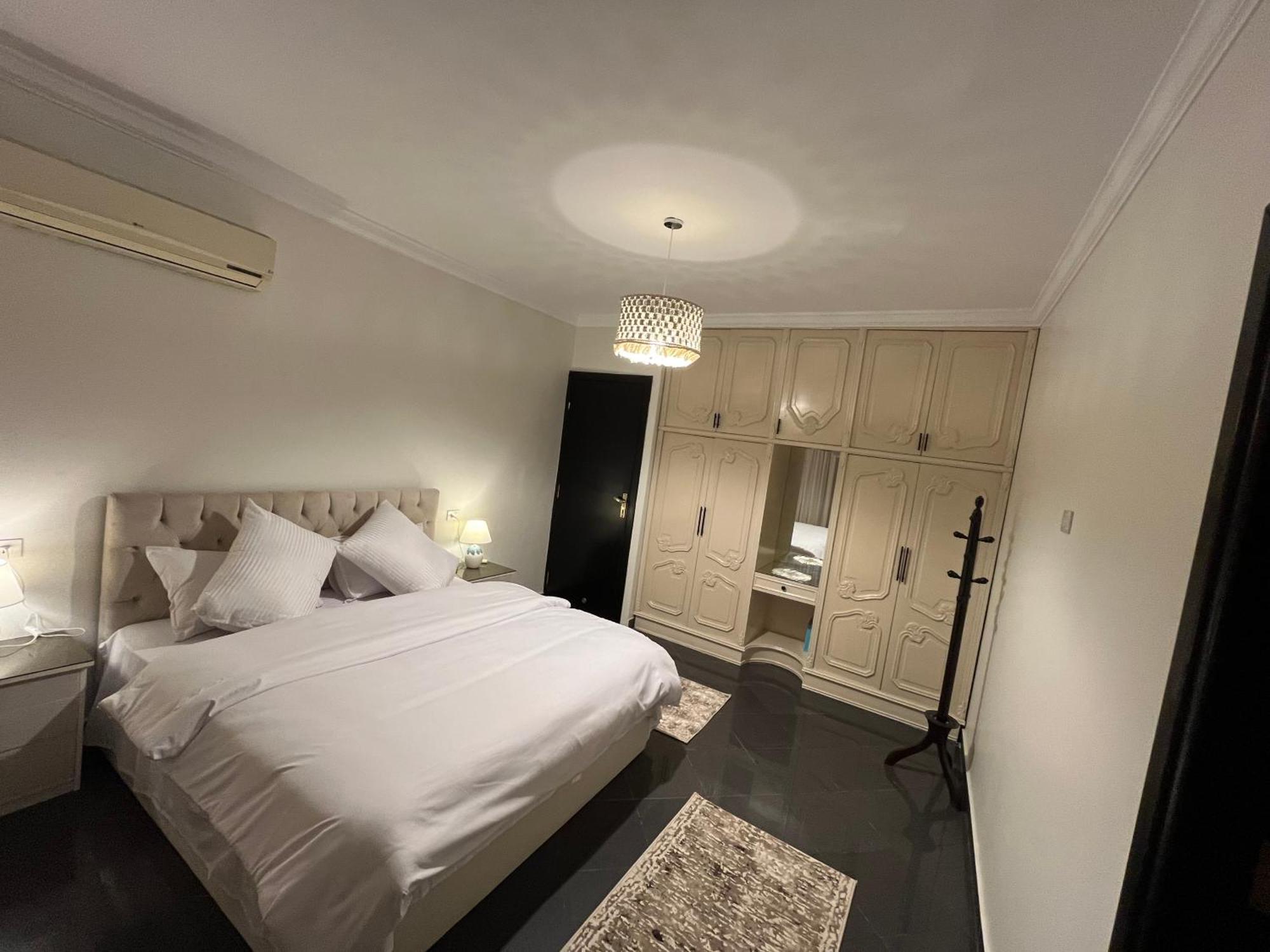 Apartment Luxury 3bd In Mohandseen