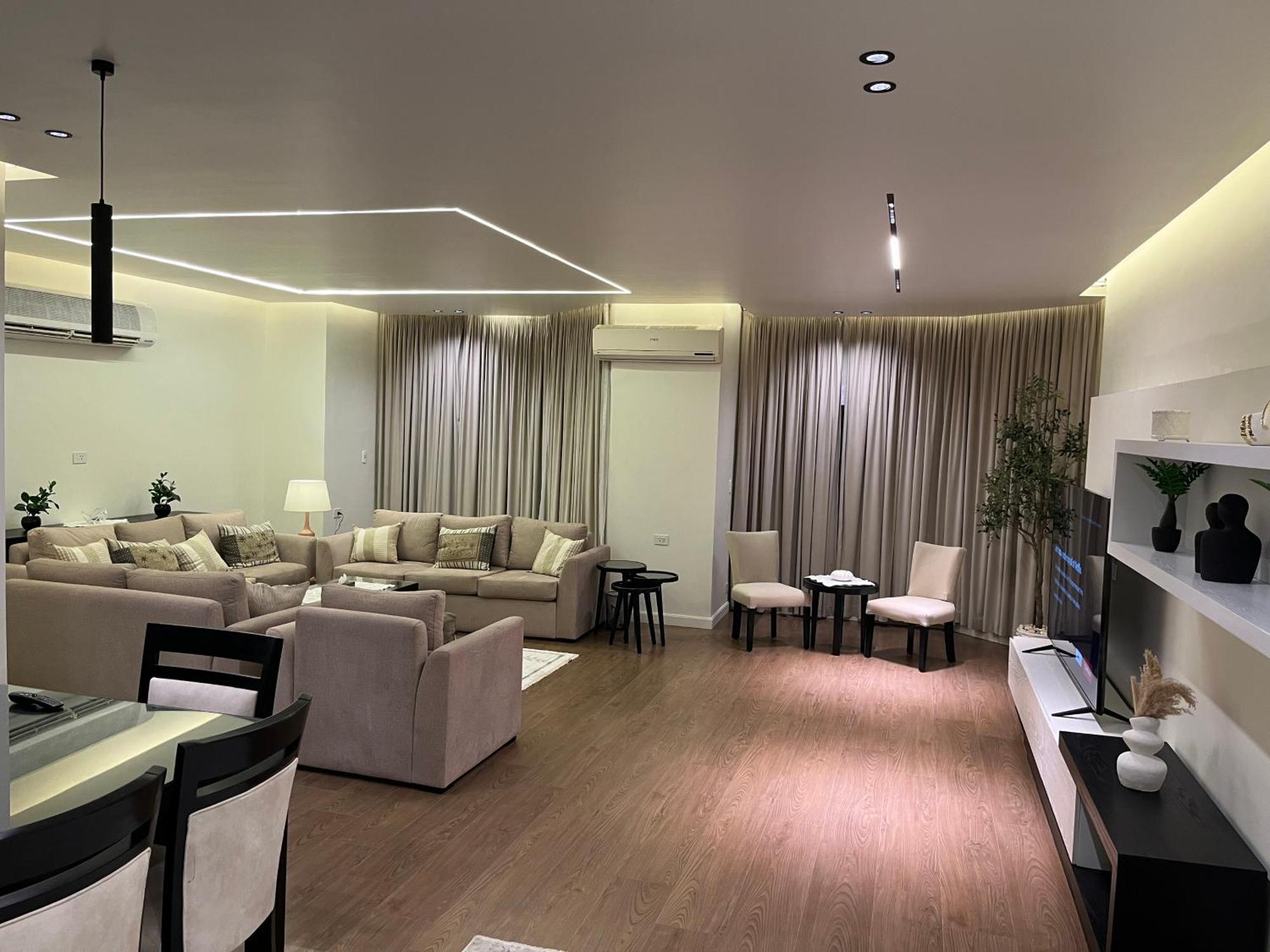 Luxury 3bd In Mohandseen *
