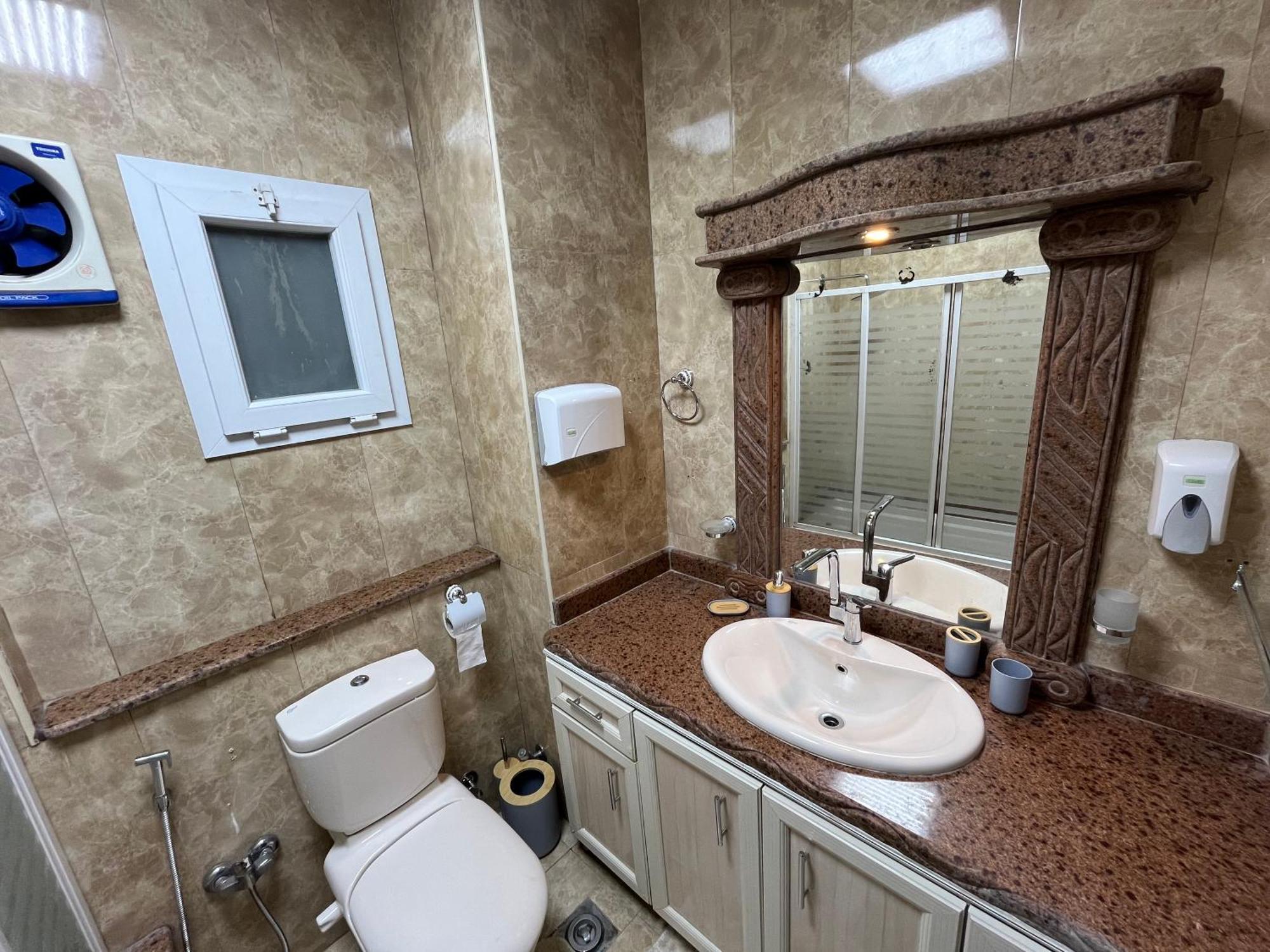 Luxury 3bd In Mohandseen Apartment *