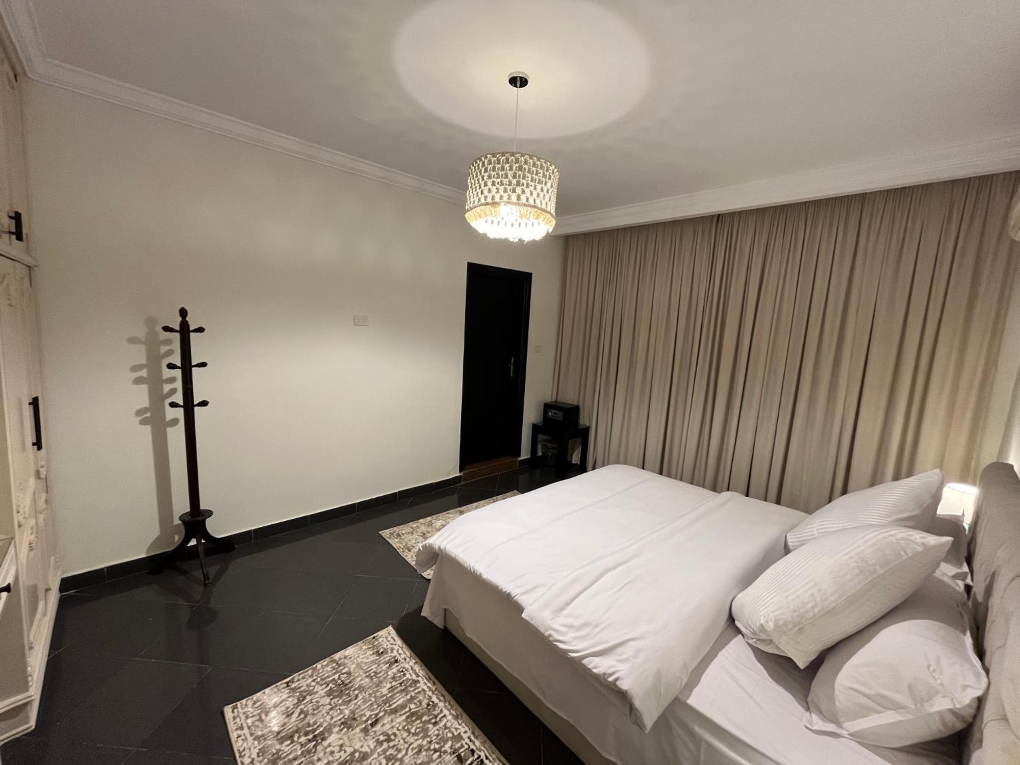Luxury 3bd In Mohandseen * Cairo
